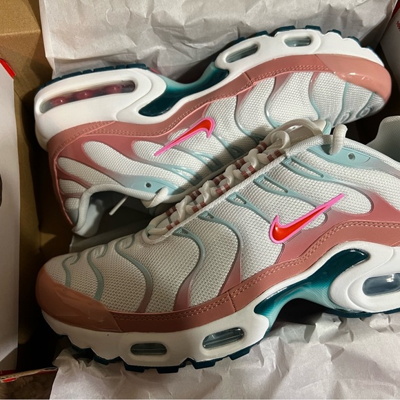 ✨Brand New✨ Nike Air Max Plus - Picture 2 of 10